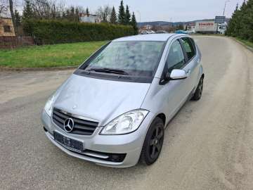 Mercedes A Klasa 1.5 Benzyna 95KM 2010r Grzane Fotele Hak Alu