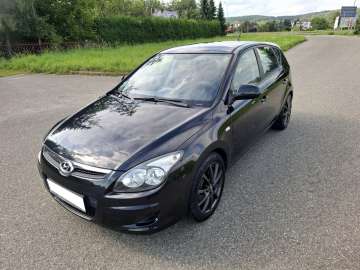 Hyundai I30 1.4 Benzyna 109KM 2009r Klima Tablet Alu 17 Po Serwisie