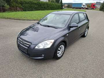 KIA Ceed 1.4 Benzyna 109KM 2008r Klima Nowy Rozrząd