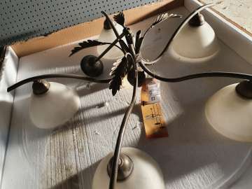 Lampa Tom