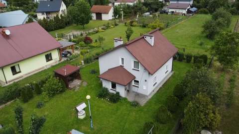 Przytulny dom wolnostojący w malowniczej lokalizacji w Brzyskach