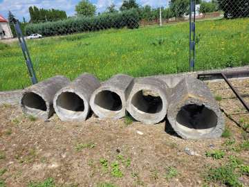 Kręgi betonowe na mostek