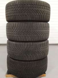 Opony zimowe 235/45r17 Bridgestone Blizzak LM005 - 4 szt.