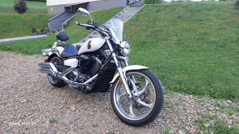 yamaha xvs1300 stryker biały