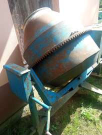 Betoniarka 200 l
