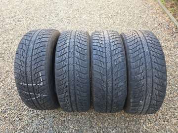 Opony Zimowe r17 215/60 Nokian
