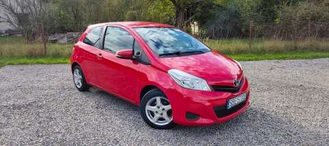 Toyota Yaris 2012r 1.0 Benzyna Klimatyzacja Mały Przebieg Ekonomiczna