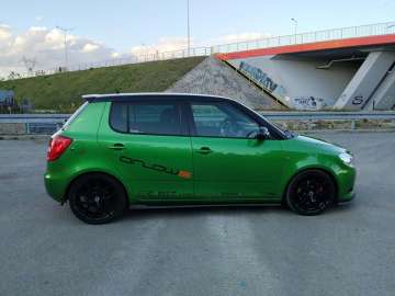 skoda fabia  rs