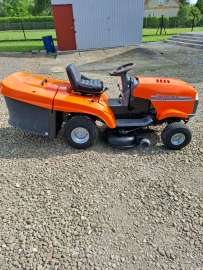 Traktorek do koszenia trawy Husqvarna