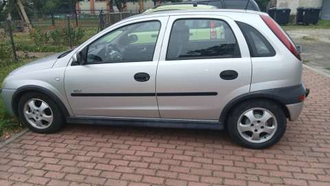 Corsa c 1.2 benzyna klima 2003 r