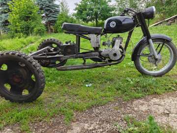 WSK M06 B3 Trajka / SAM 1977