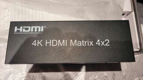 Matrix HDMI 4 x 2 Switch Splitter 3D 4Kx2K pilot Zamienię za Telefon