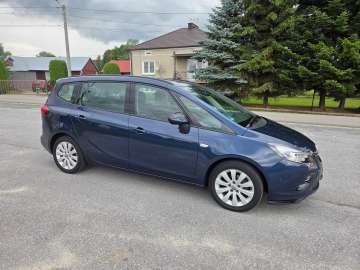 Opel Zafira C 1.4T benzyna 140 KM Stan  Bezwypadkowa