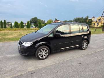 vw touran lift 1.6 mpi 102 km stan  bezwypadkowy