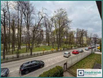 Jasło - mieszkanie 100 m z garażem przy parku
