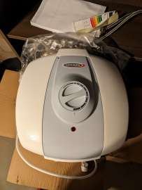 Bojler elektryczny 10L 1500 W