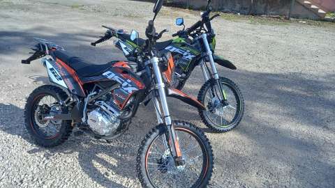 Cross asix defender 150cc 250cc crossy