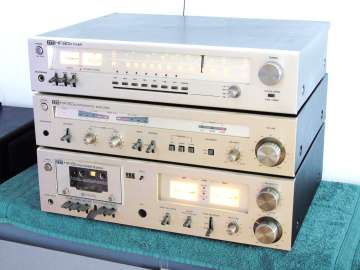 Wzmacniacz tuner i magnetofon ITT sprawne i ładne Vintage. DOSTAWA