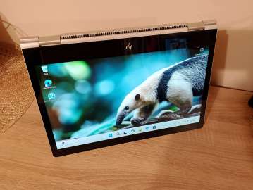 Notebook HP Elitebook obracany dotyk