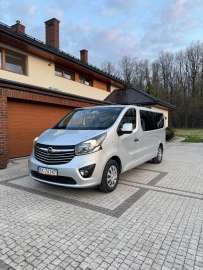 Wynajmę busa 9 osobowego Opel VIVARO 2018r.