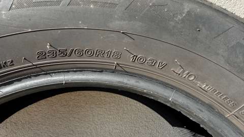 Bridgestone 235/60 R18 103V | jak nowe | Komplet 4 szt