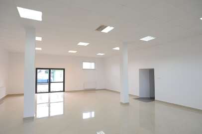 Lokal handl-usług 92 m | Centrum Jasła | Parter | Witryna | Parking