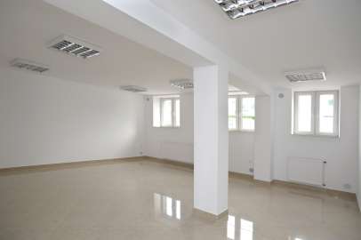 Lokal handlowo-usługowy 145 m | Centrum Jasła | Parter | Parking