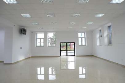 Lokal handlowo-usługowy 250 m | Parter | Witryna | Parking