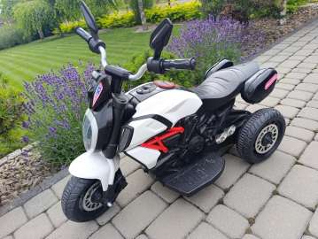 Motorek na akumulator dla dzieci
