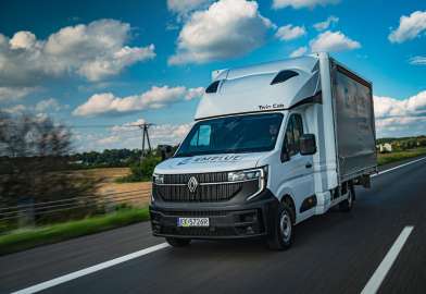 Kierowca międzynarodowy do 2.5T, Nowy samochód Renault Traffic