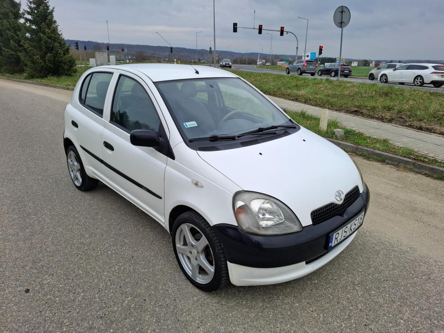 Toyota Yaris 1.0 Benzyna 1999r Alufelgi AirBag 5 Drzwi