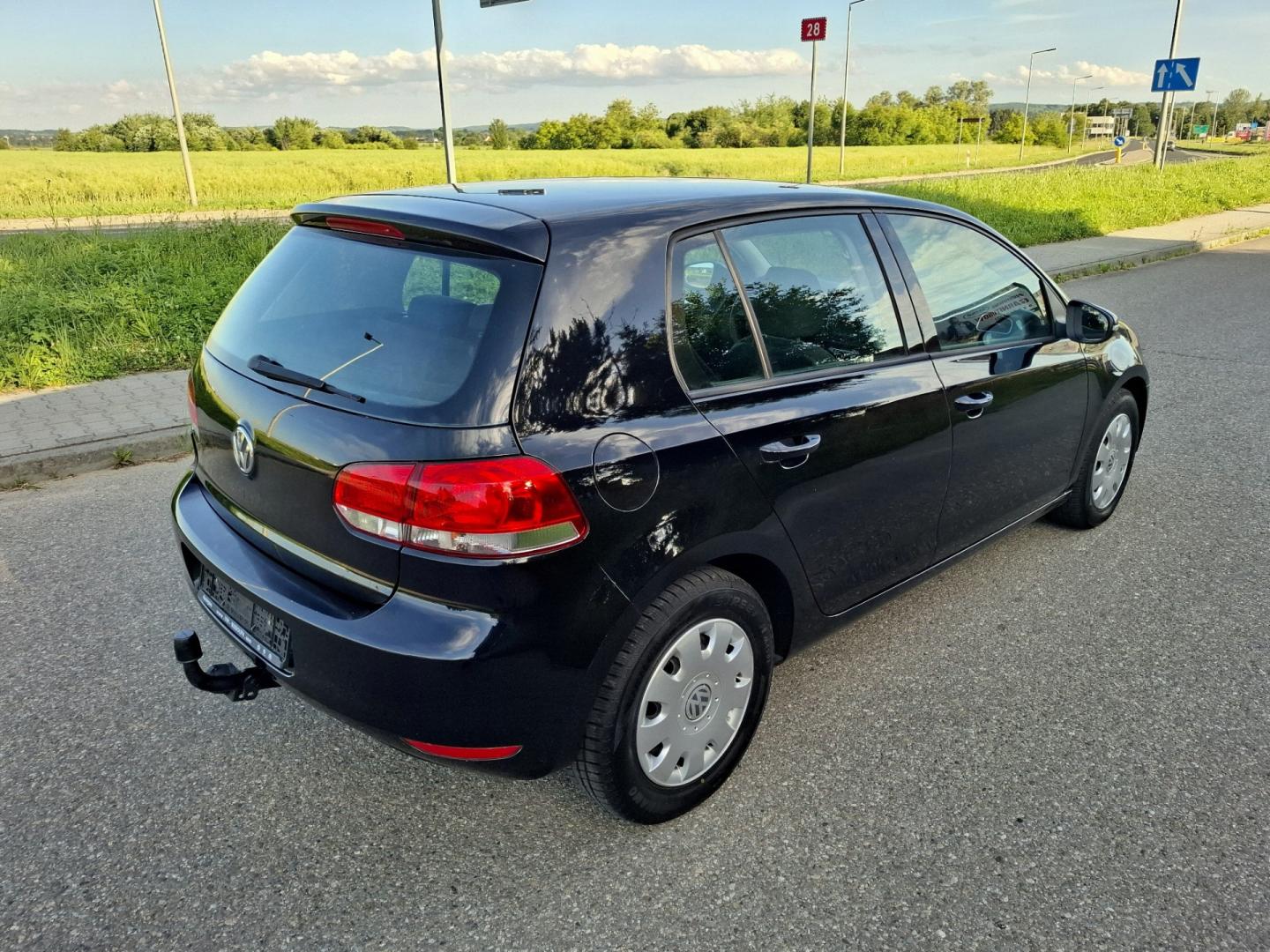 Volkswagen Golf VI 1.4 MPI 80KM 2009r Klima 5 Drzwi Hak Serwis
