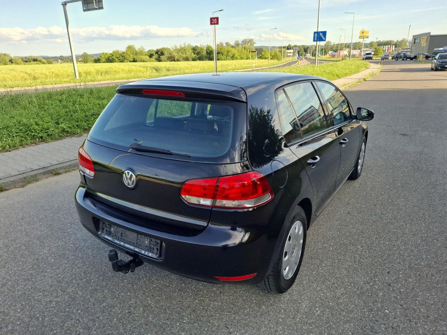 Volkswagen Golf VI 1.4 MPI 80KM 2009r Klima 5 Drzwi Hak Serwis