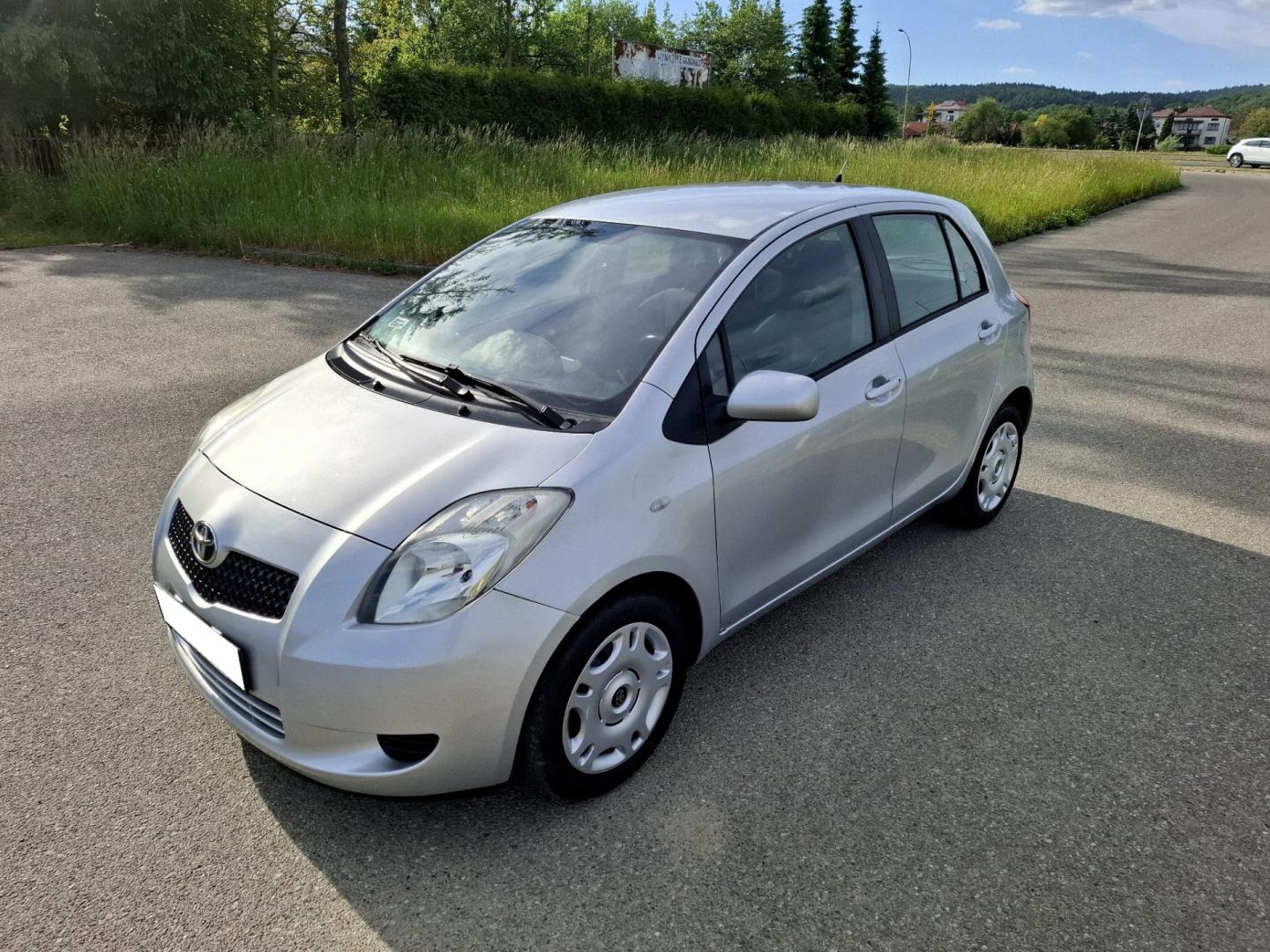 Toyota Yaris II 2006r 1.3 Benzyna 87KM Klima 2x Koła