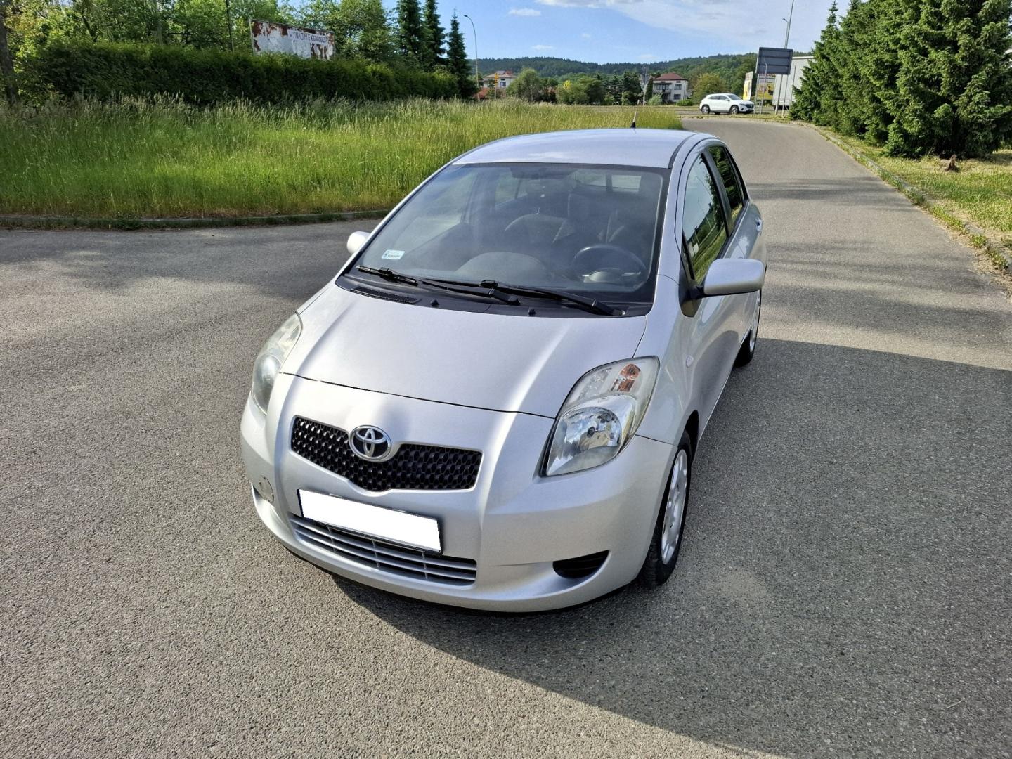 Toyota Yaris II 2006r 1.3 Benzyna 87KM Klima 2x Koła