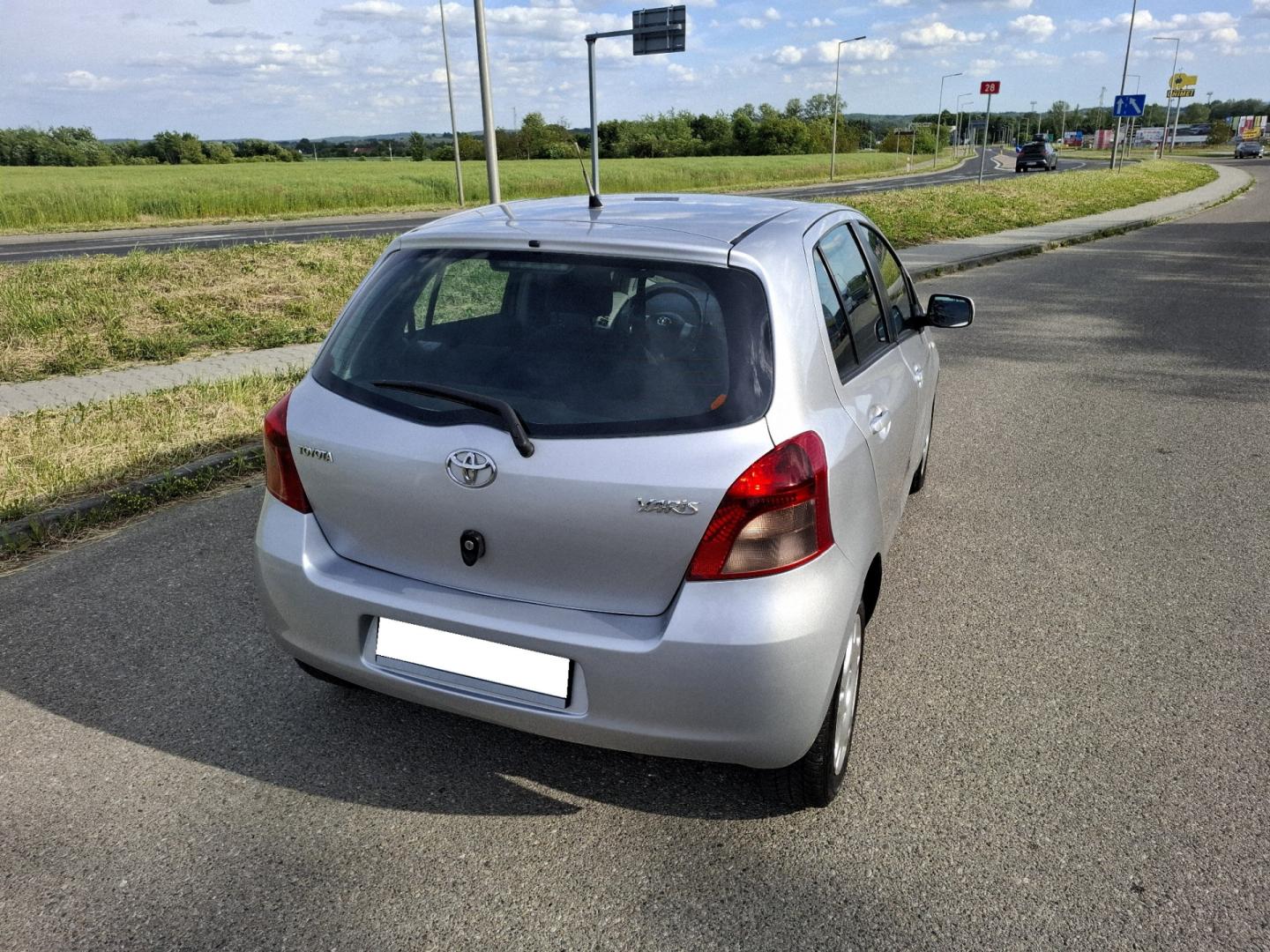 Toyota Yaris II 2006r 1.3 Benzyna 87KM Klima 2x Koła