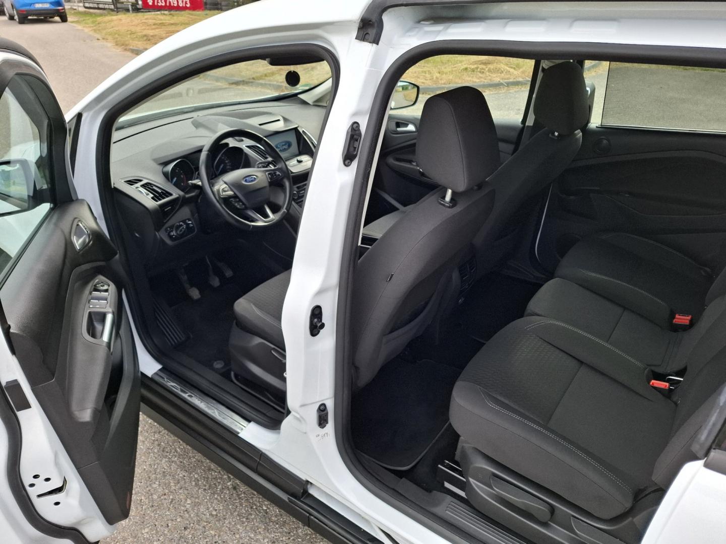 Ford Grand C-Max 1.5 Tdci 120KM Klima 2016r Czujniki Hak Navi Sam Park