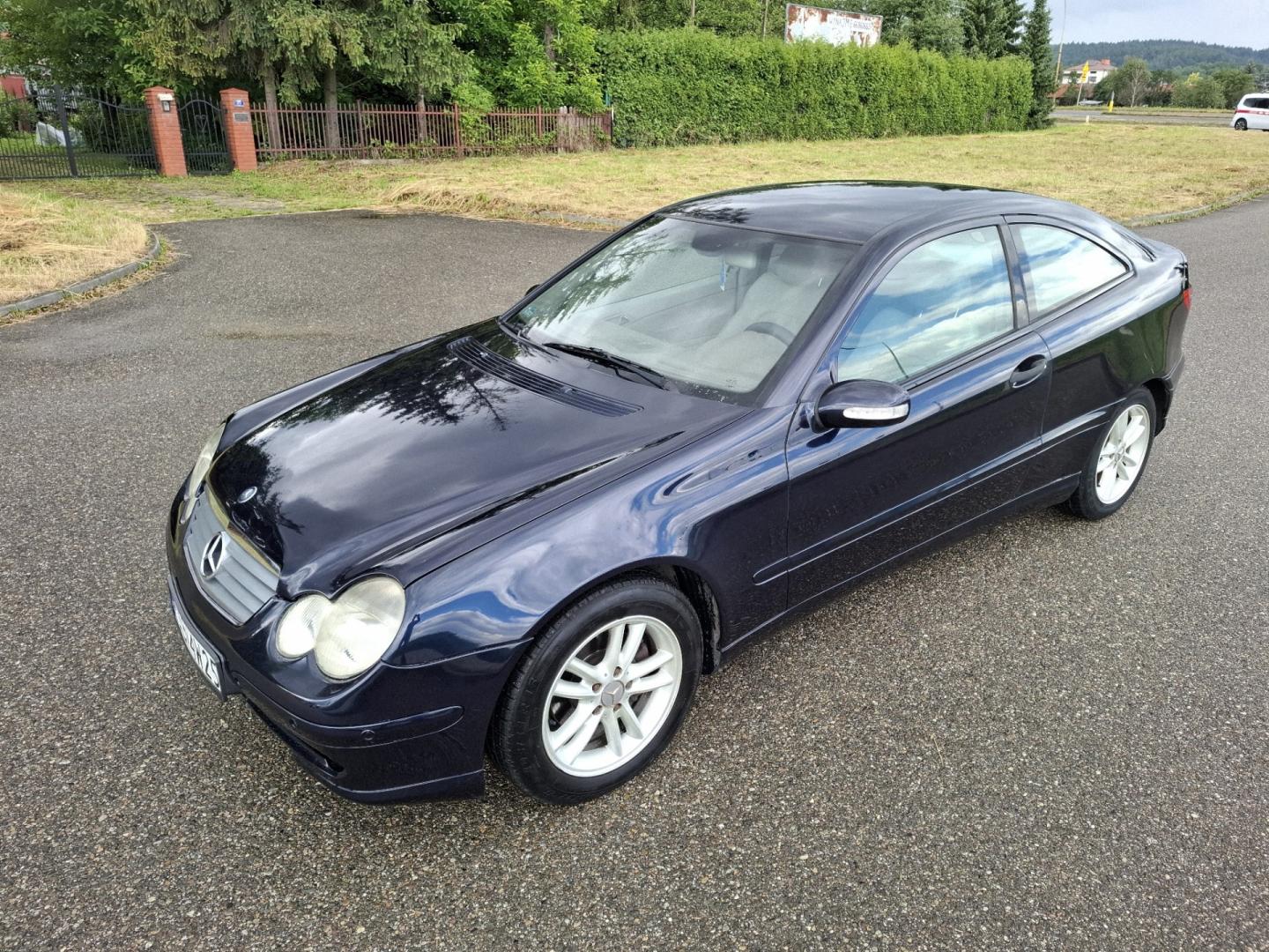 Mercedes-Benz C220 2.2CDI 143KM Coupe 2002r Automat Klima Alu