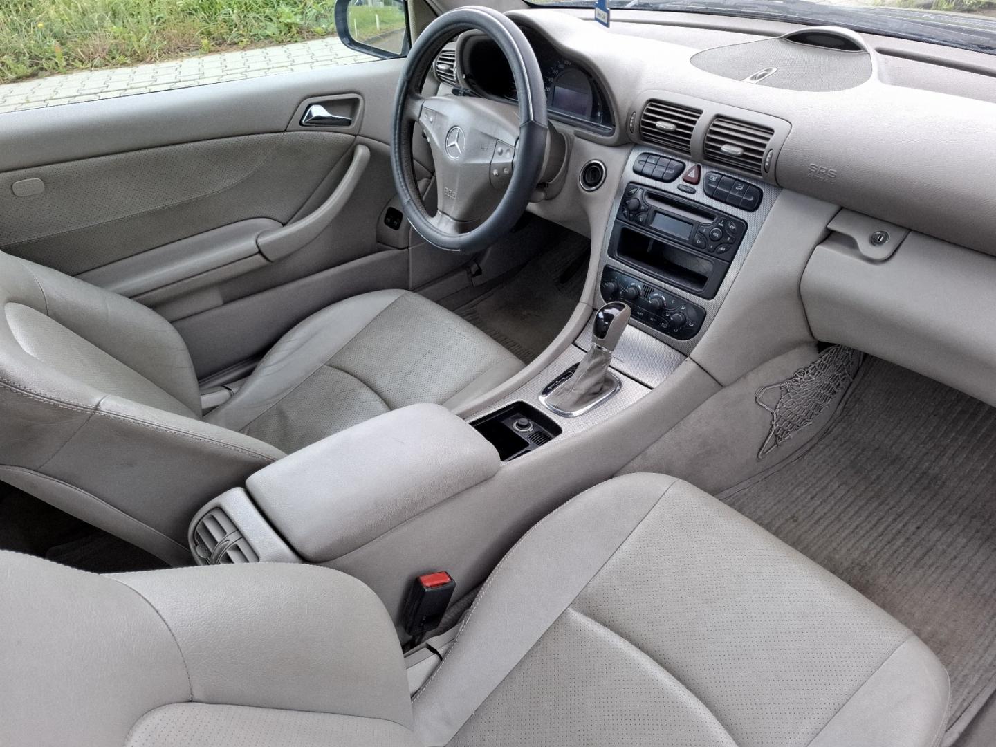 Mercedes-Benz C220 2.2CDI 143KM Coupe 2002r Automat Klima Alu