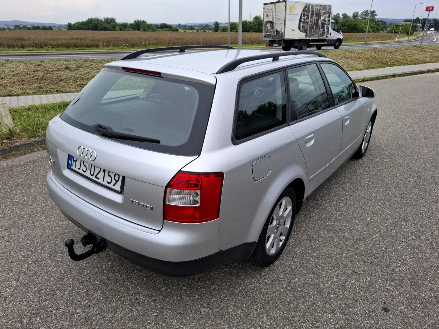 Audi A4 B6 1.9 TDI 101KM 2003r Hak Alufelgi
