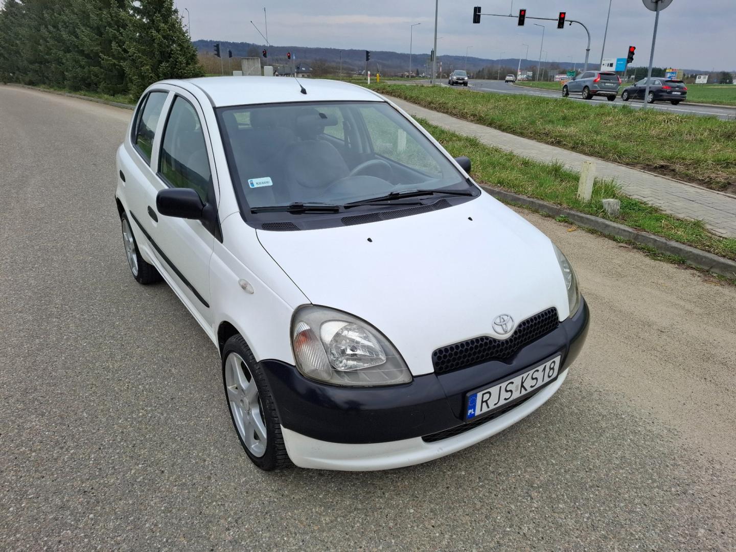 Toyota Yaris 1.0 Benzyna 1999r Alufelgi AirBag 5 Drzwi
