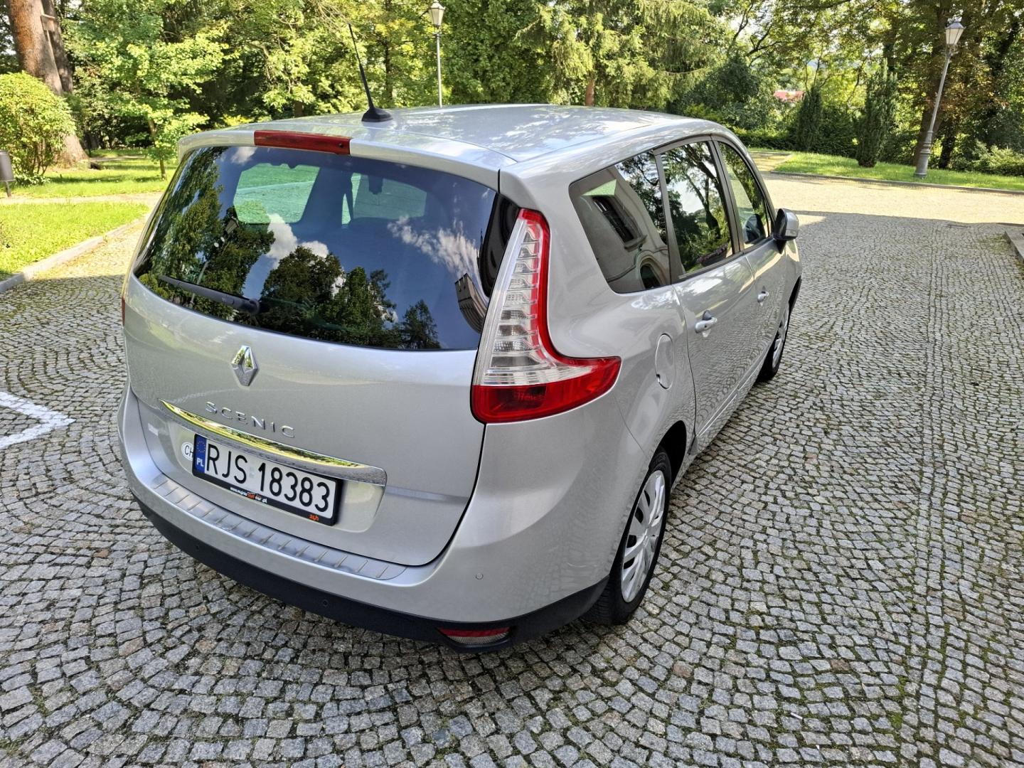 renault grand scenic iii lift 2.0 16v lpg automat 2015r 7 miejsc navi