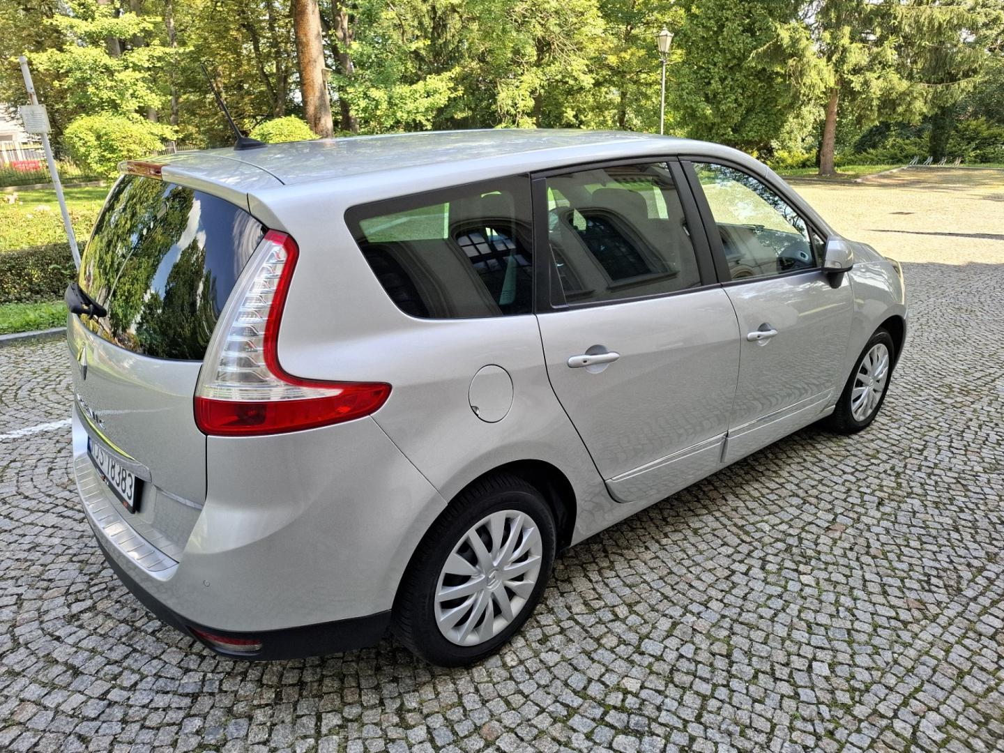 renault grand scenic iii lift 2.0 16v lpg automat 2015r 7 miejsc navi