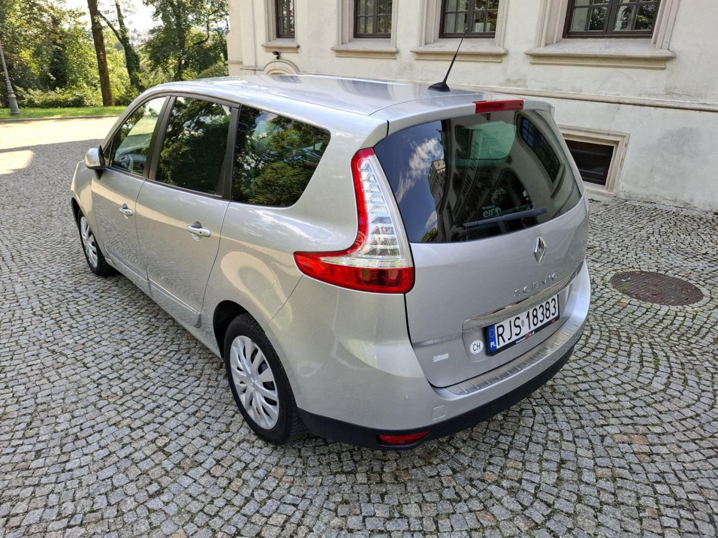 renault grand scenic iii lift 2.0 16v lpg automat 2015r 7 miejsc navi