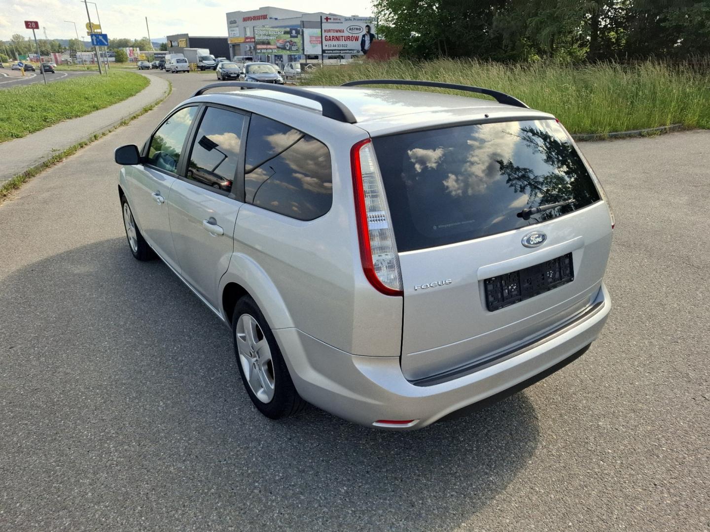 Ford Focus MK2 Lift 1.6 Benzyna 100KM 2008r Klima 2x Koła