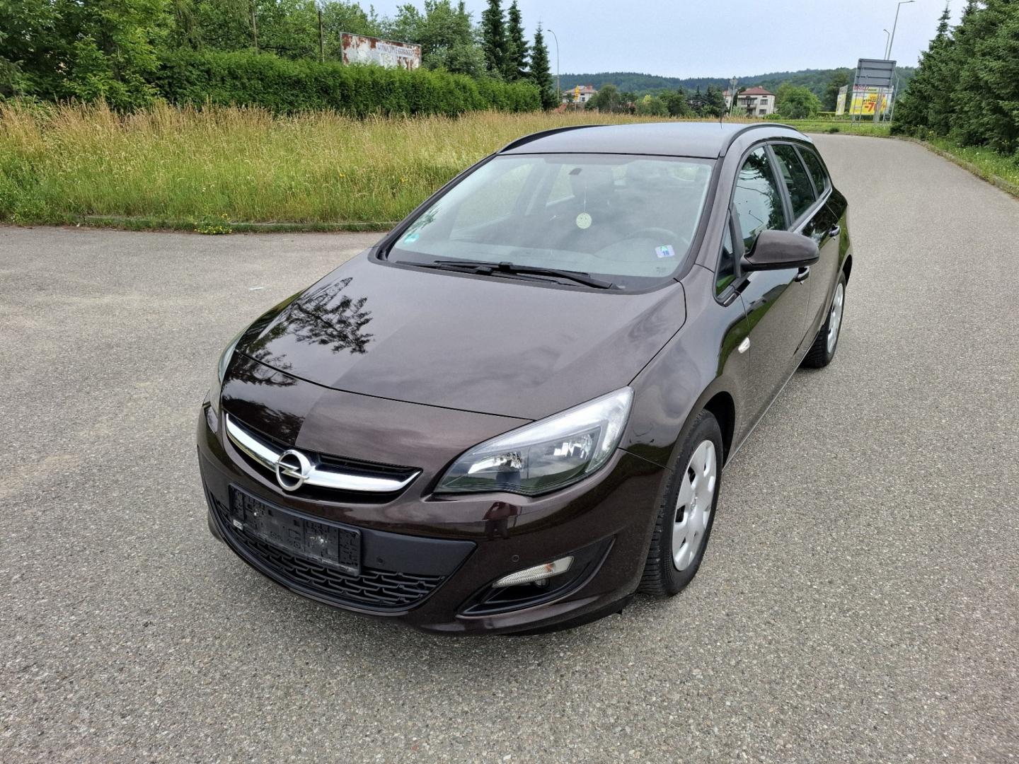 Opel Astra J 1.4 Benzyna Turbo 2014r Lift 6 Bieg Grzana Kierownica