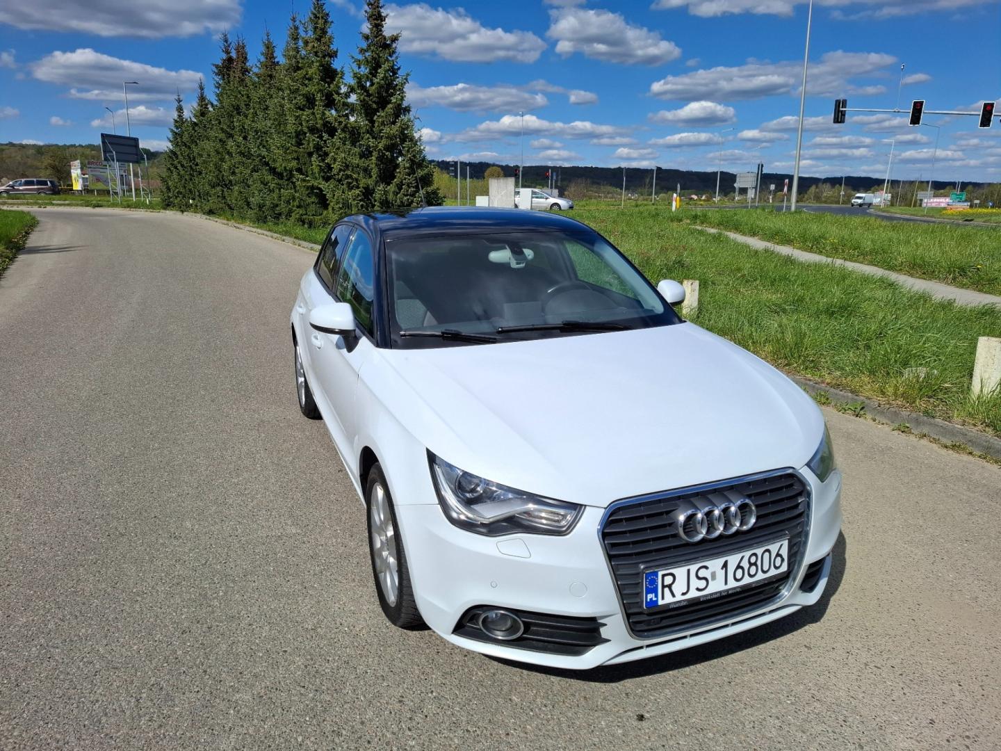 Audi A1 2.0 TDI 143KM 2012r Led Bi-Xenon Navi 2x Alu Biała 5 Drzwi