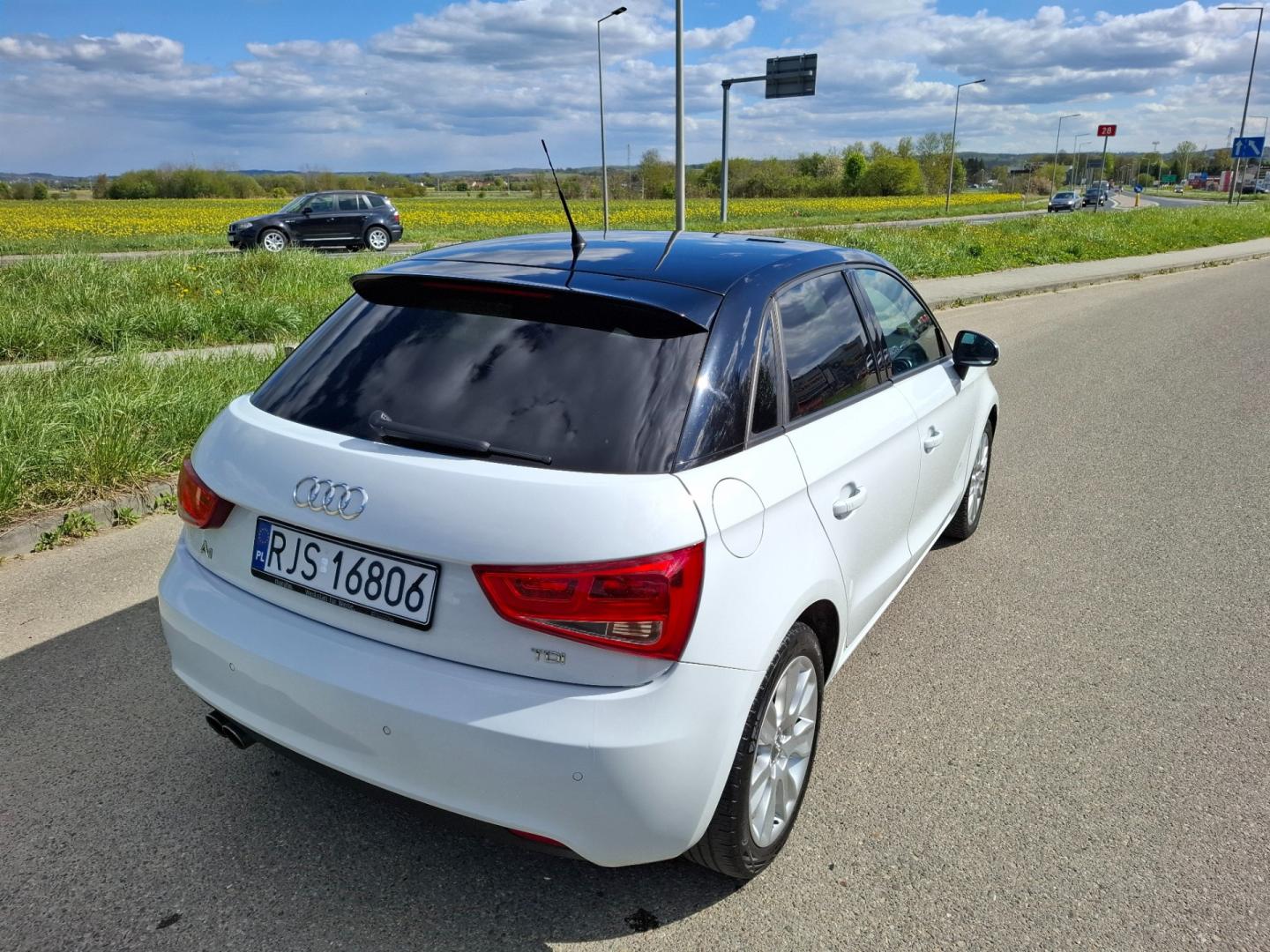 Audi A1 2.0 TDI 143KM 2012r Led Bi-Xenon Navi 2x Alu Biała 5 Drzwi