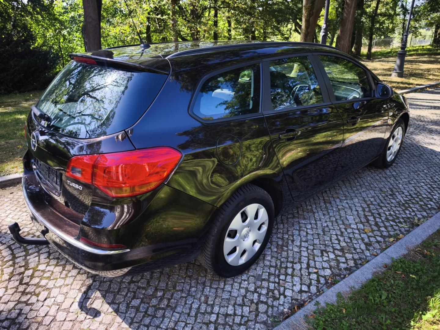 Opel Astra J 1.4 Benzyna Turbo 2014r Lift 6 Bieg Grzana Kierownica