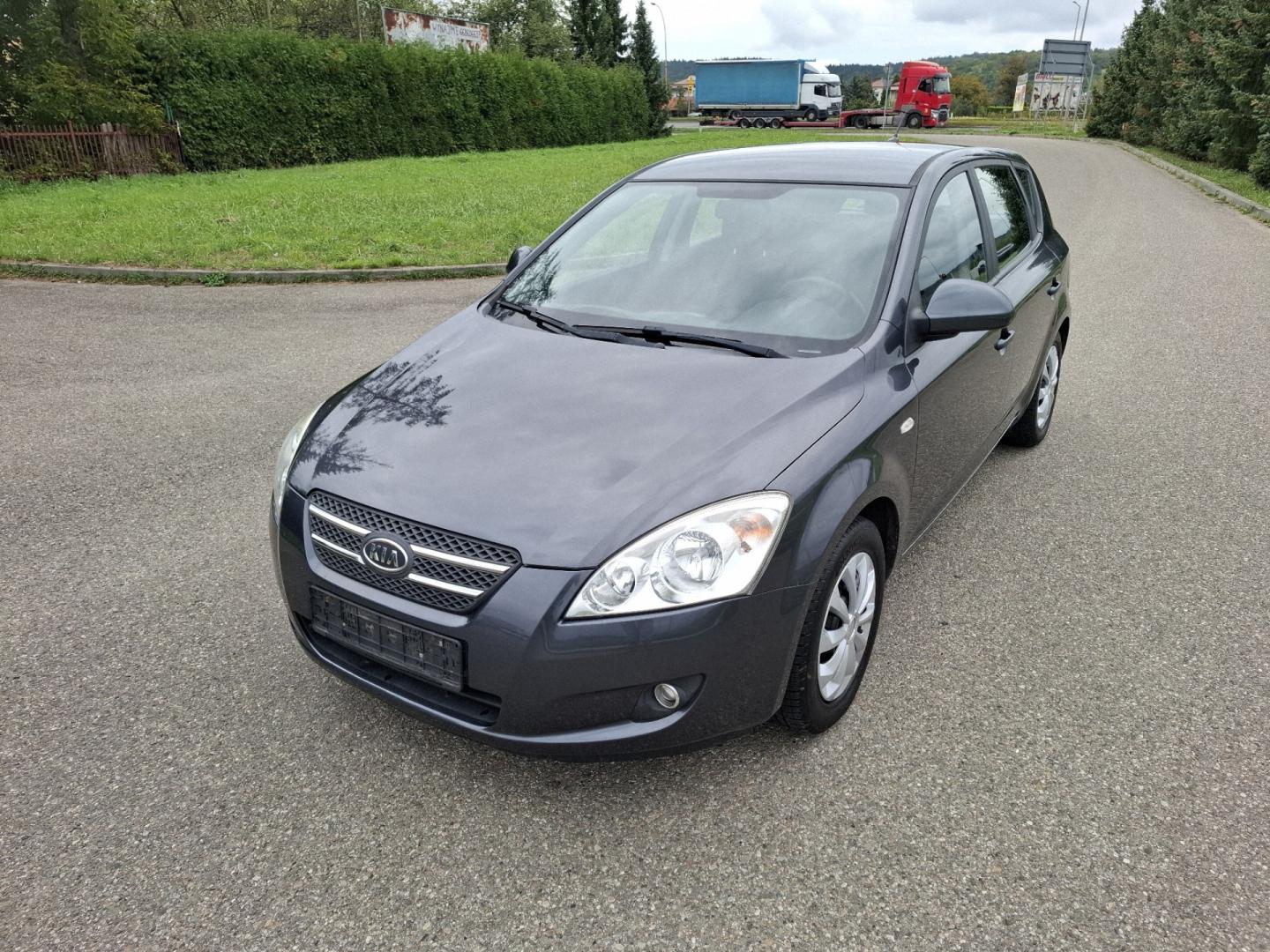 KIA Ceed 1.4 Benzyna 109KM 2008r Klima Nowy Rozrząd
